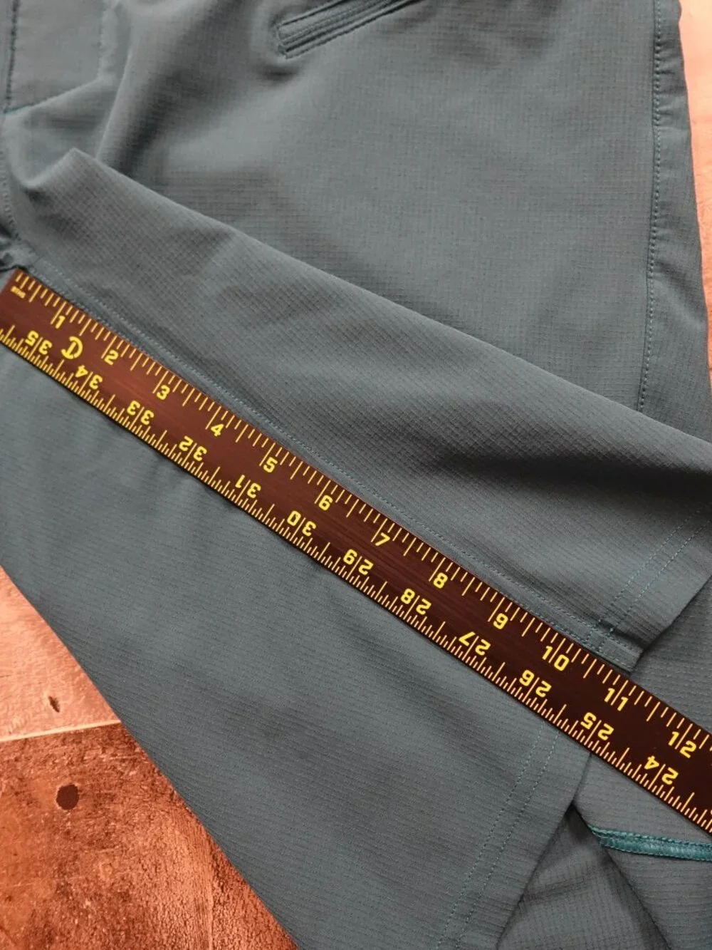 Pearl Izumi Canyon MTB Shorts Men’s 36 Teal 11